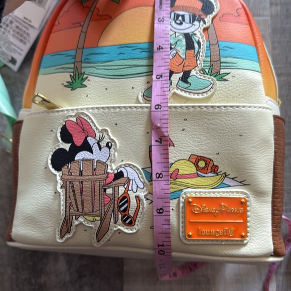 Loungefly Mickey and Minnie tropical vacation - Picture 8 of 10